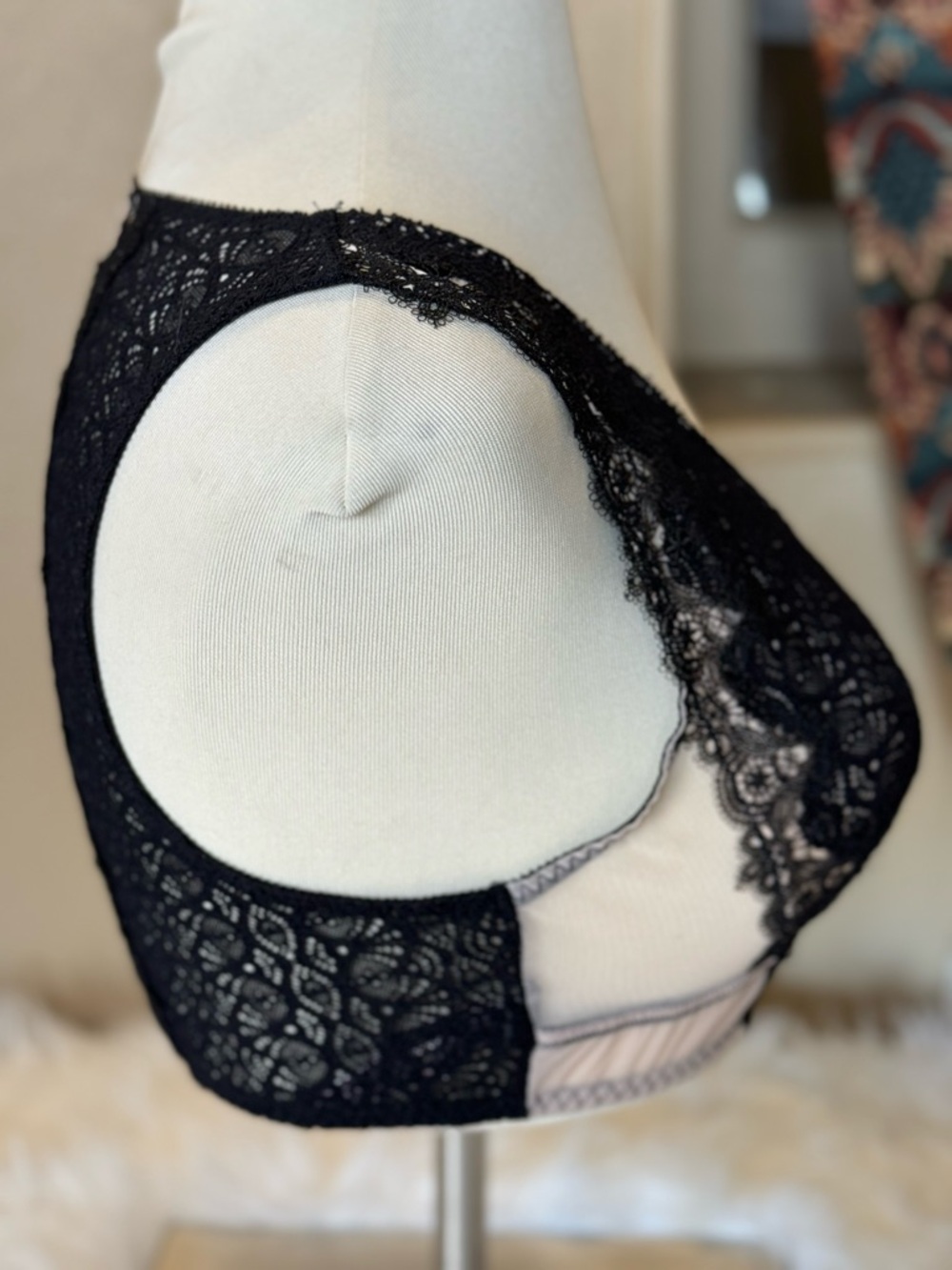 Victoria's Secret Black Lace Bralette with Nude Lining Size XL - Picture 13 of 15